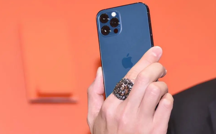 南昌苹果手机维修分享iPhone12系列重启方法教程 