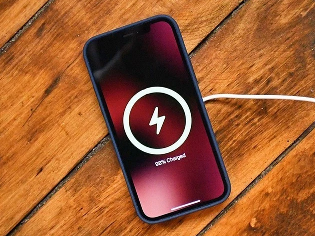 南昌苹果手机维修分享iPhone 12可以随便充电吗 